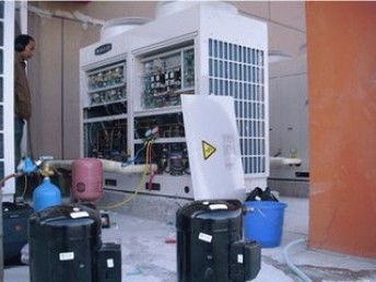 圖 青羊區(qū)黃田壩蘇坡立交周邊空調(diào)維修安裝移機清洗加氟 成都家電維修